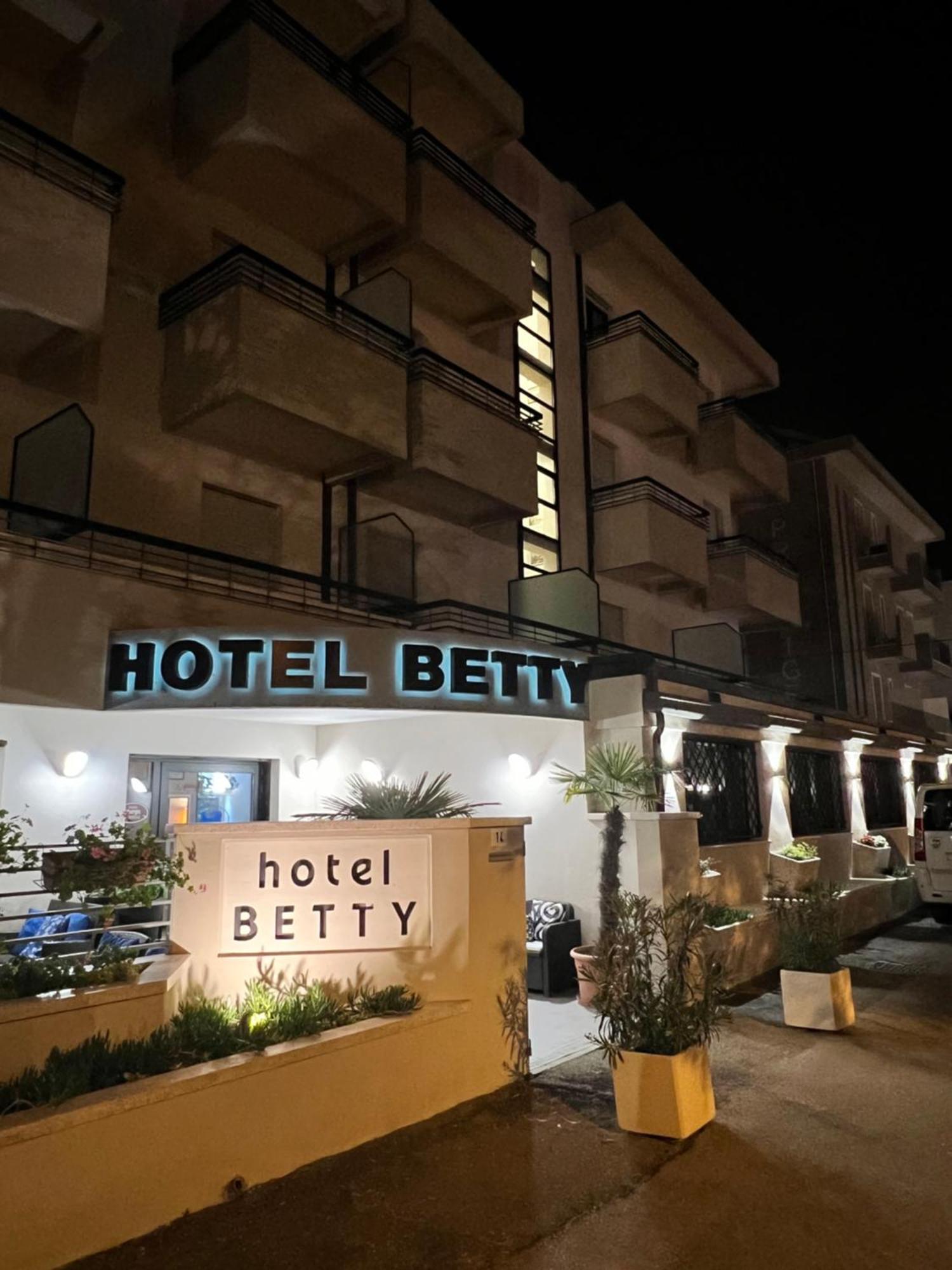 Hotel Betty Rimini Exterior foto