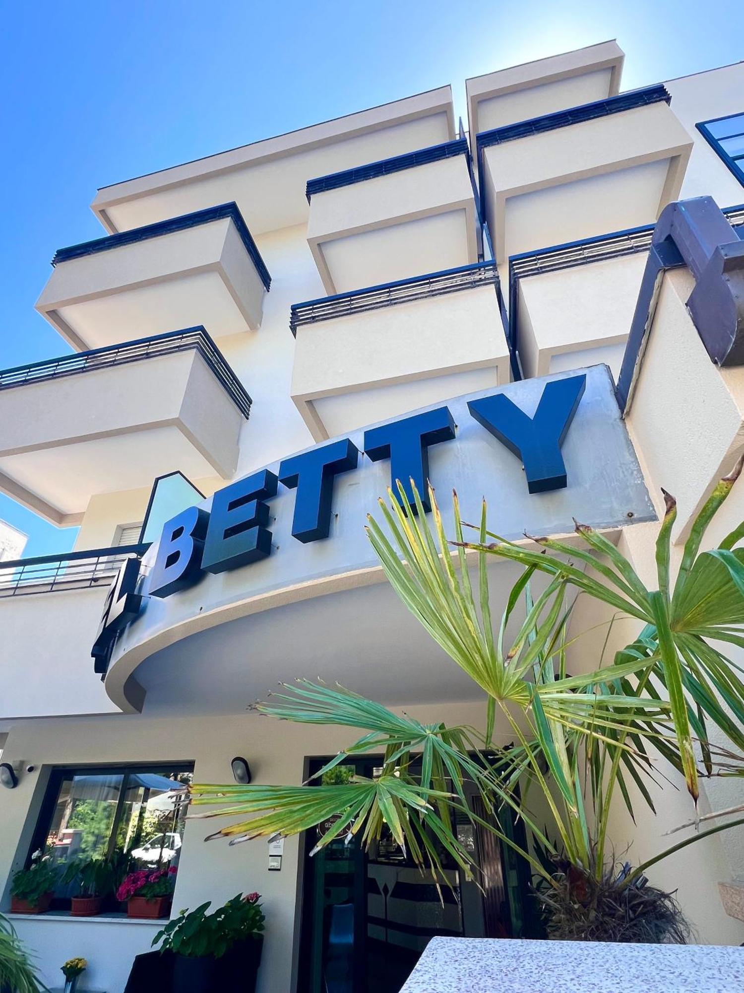 Hotel Betty Rimini Exterior foto