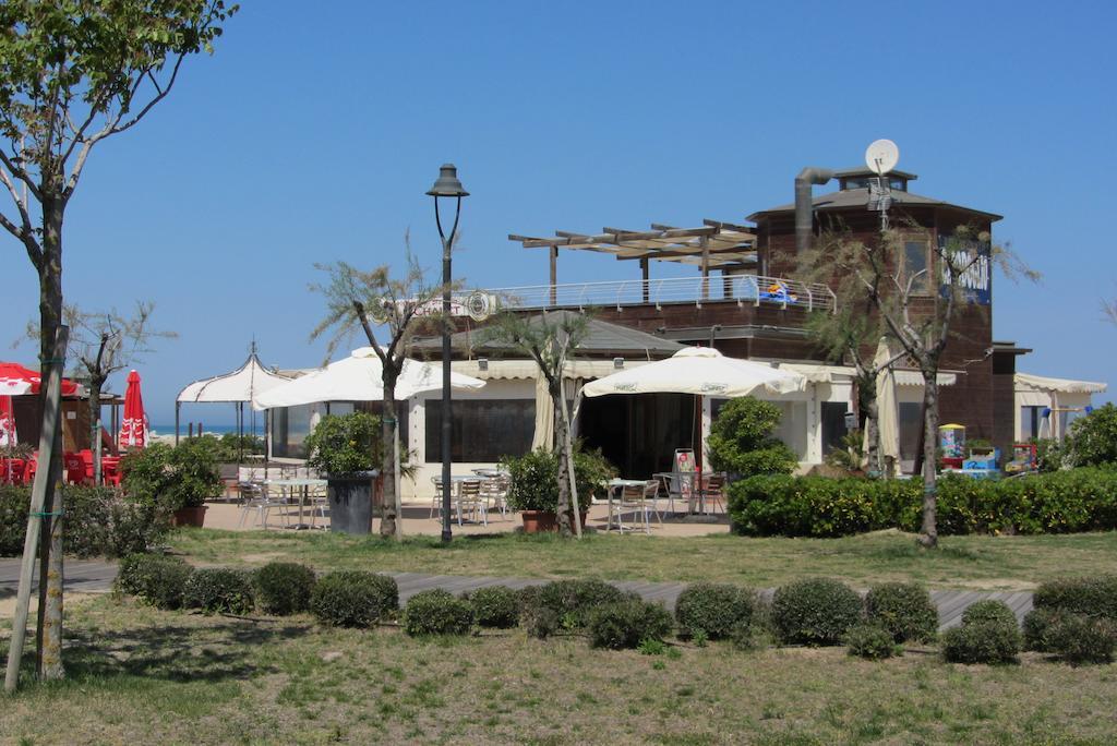 Hotel Betty Rimini Exterior foto